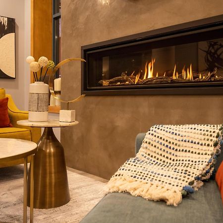 Alpenglow Lodge Queen Boho Studio By Mva Whistler Kültér fotó