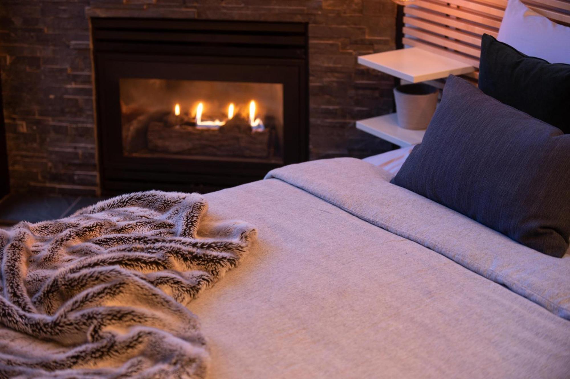 Alpenglow Lodge Queen Boho Studio By Mva Whistler Kültér fotó