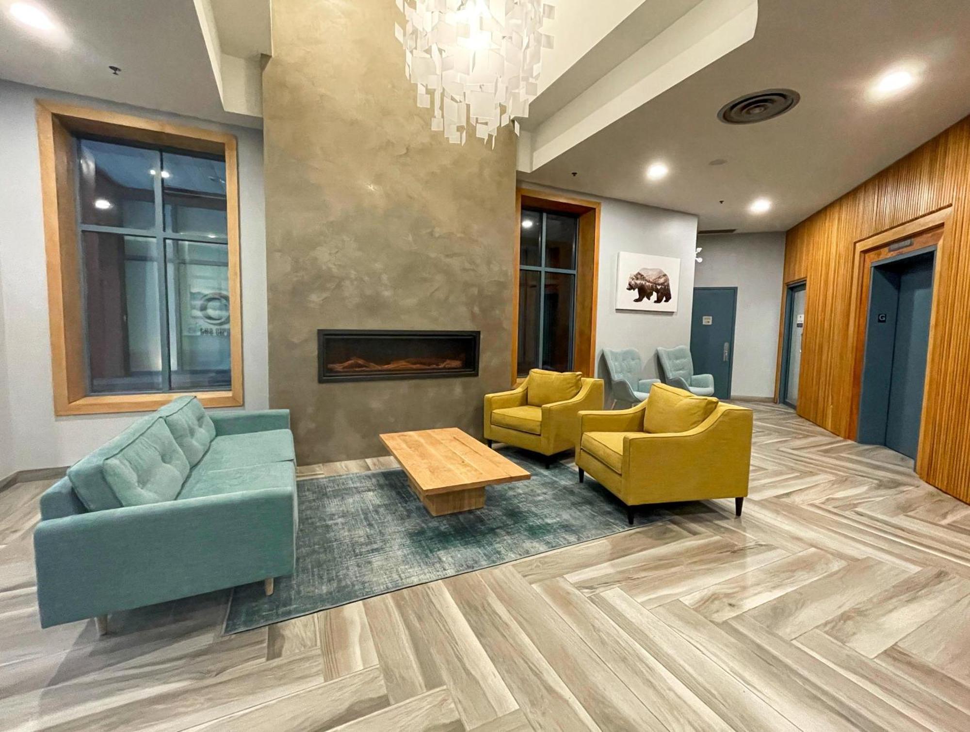 Alpenglow Lodge Queen Boho Studio By Mva Whistler Kültér fotó
